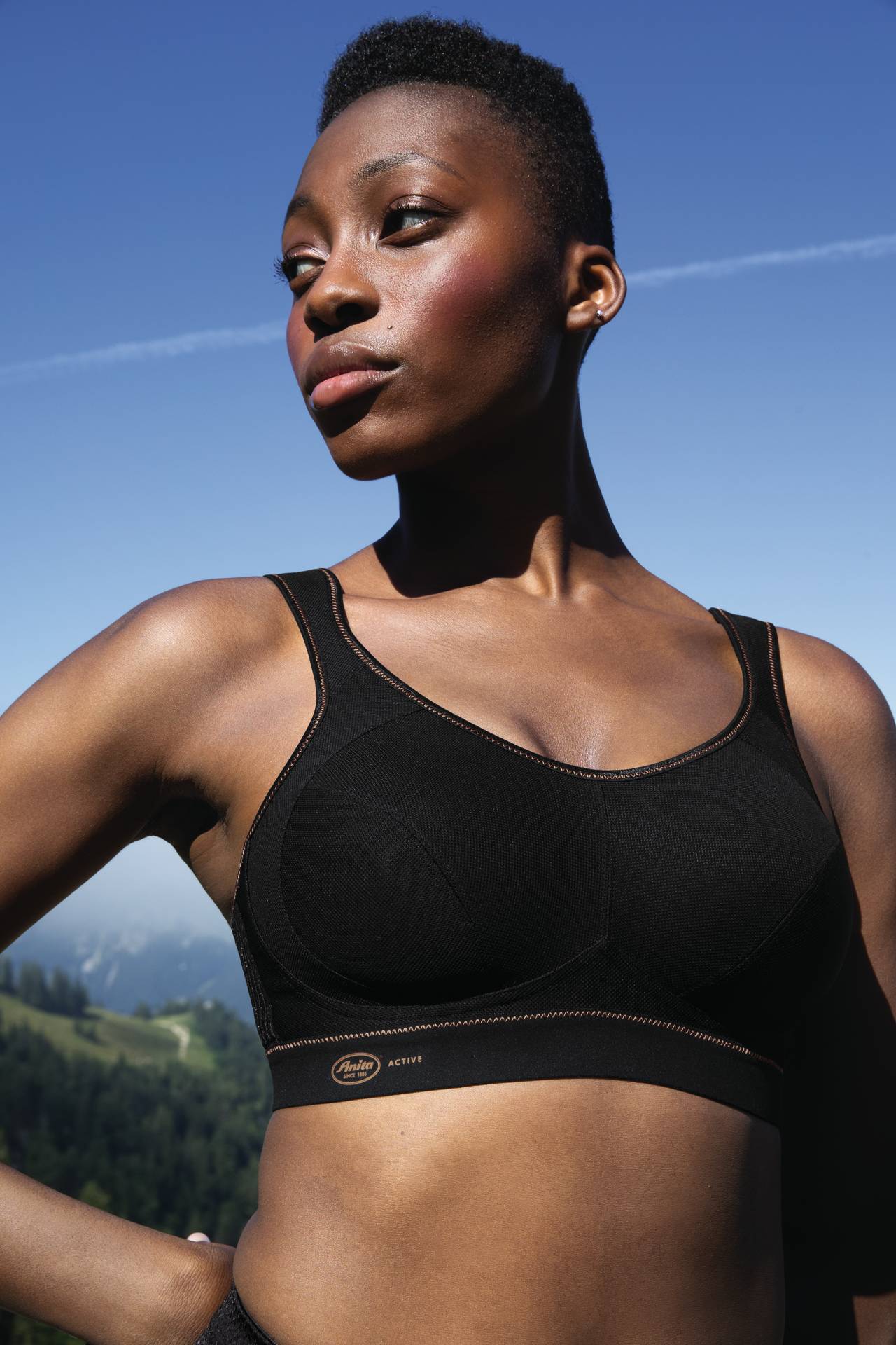 soutien-gorge-push-up-noir_1186807_1200x1200.jpeg